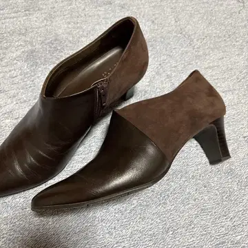 pitti 다크 브라운 하이힐 펌프스