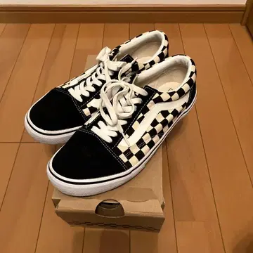 Vans 체크 무늬 스니커즈 블랙/화이트
