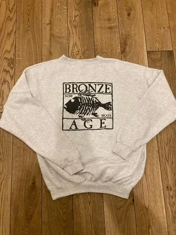 BRONZE AGE 브론즈 에이지 맨투맨 SURF SKATE