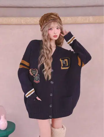 Darich 다리치 칼리지 와펜 V넥 니트 가디건 네이비