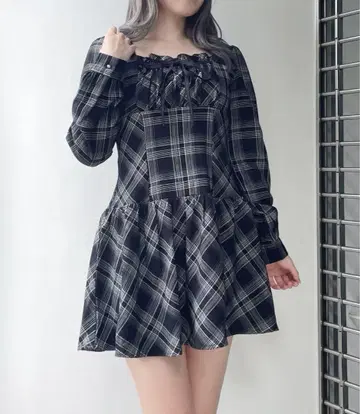 스퀘어 리본 원피스 oneway