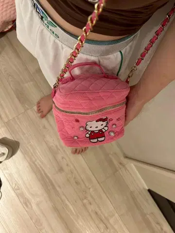 헬로키티 핑크 파우치백 퀼팅