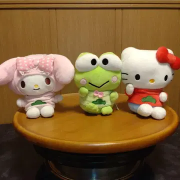 오소마츠 6쌍둥이 x 산리오 캐릭터즈 콜라보 봉제 인형