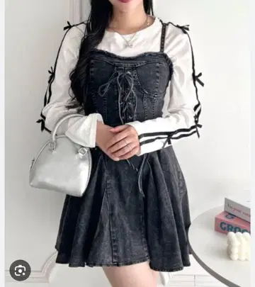 레이스업 프린지 데님 플레어 원피스 블랙
