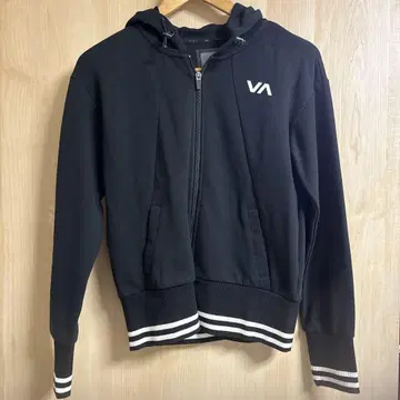 RVCA 후드티