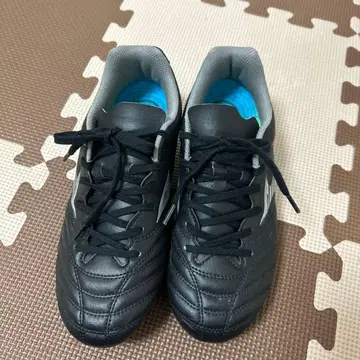 미즈노 축구 스파이크 키즈 23.5cm