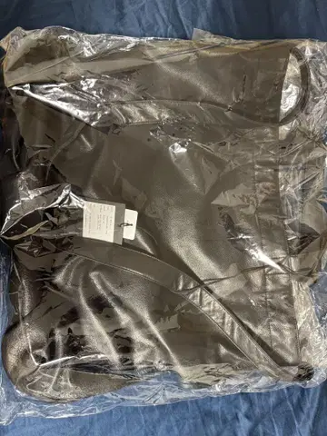 LEATHER RESEARCHER BAG BLACK