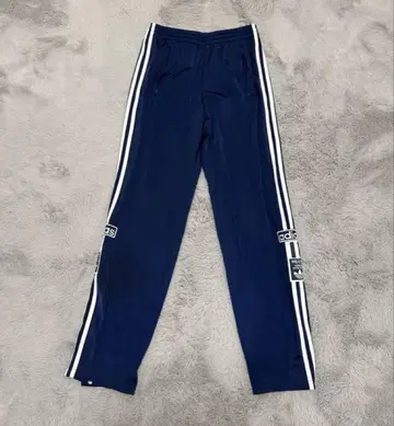 adidas 네이비 아디브레이크 팬츠