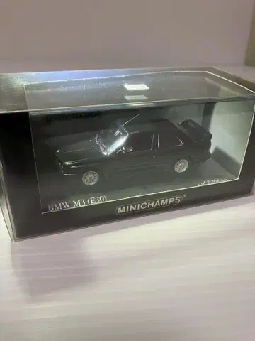 미니챔프 1/43 BMW M3 (E30) 블랙