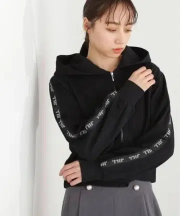 JILLSTUART 블랙 후드티
