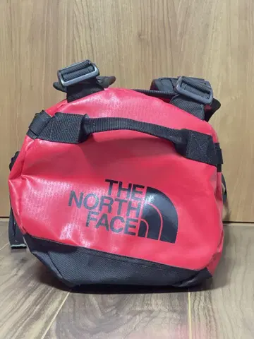 THE NORTH FACE 방수 숄더백 레드