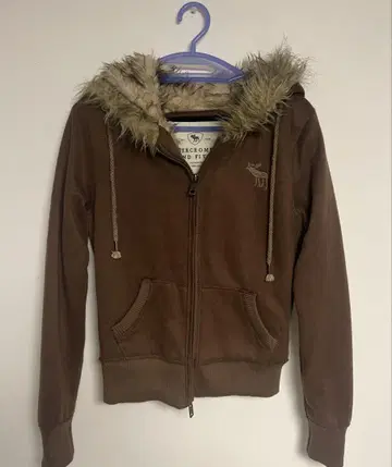 Abercrombie and Fitch 브라운 후드 부착 후드티