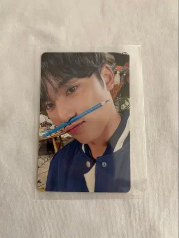 소비기한 캐럿반 민규 트레이딩 카드