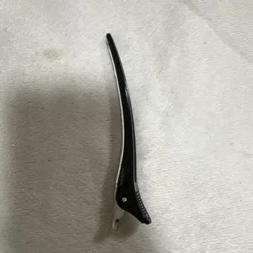블랙 클립식 헤어핀
