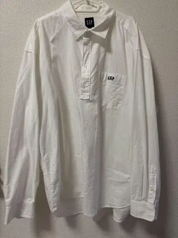 GAP 화이트 피케 셔츠