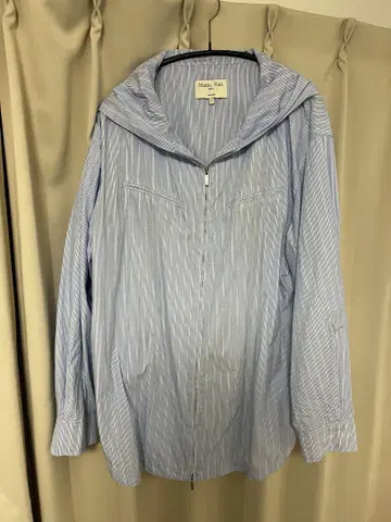 마뗑킴 후드 부착 스트라이프 셔츠