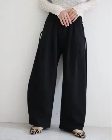 hailee curvy sweat pants (black)