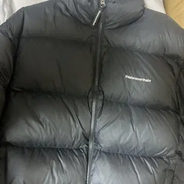thisisneverthat 블랙 다운 자켓