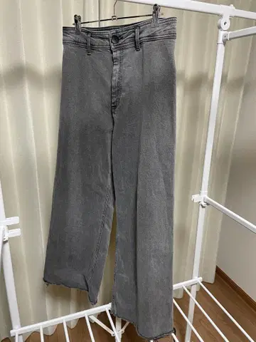 그레이 와이드 레그 데님