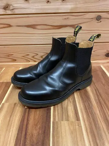 닥터마틴 첼시 부츠