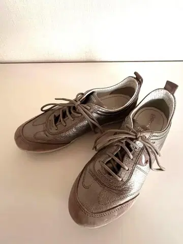 GEOX 브라운 스니커즈 36 23cm