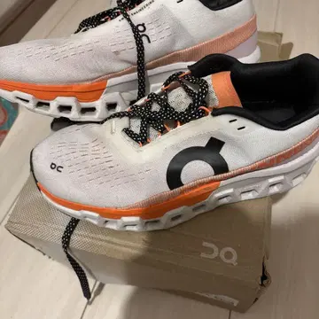 ON 클라우드 몬스터 2 러닝화 화이트/오렌지/핑크 23cm