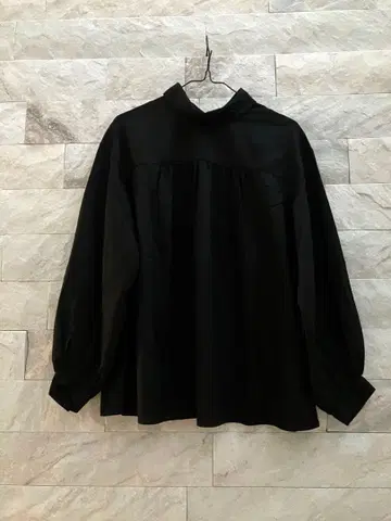 드레 스테리어 DRESSTERIOR 백 버튼 풀오버 블라우스 38