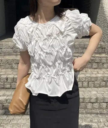 셔링 휘핑 T셔츠
