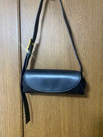 질 샌더풍 숄더백