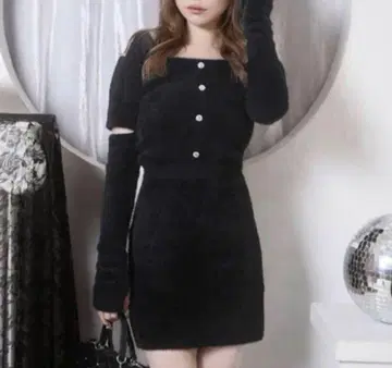 미셸 마카롱 컷 슬리브 니트 원피스