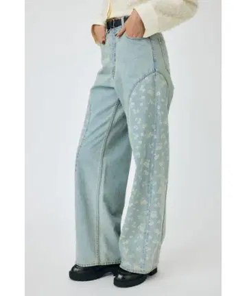 MOUSSY FLORAL WIDE 스트레이트 데님 size2