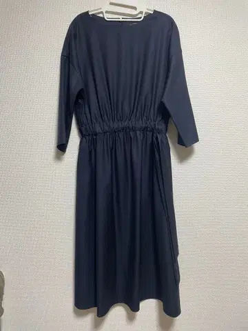 [그린 라벨 릴랙싱] 네이비 7부 소매 원피스