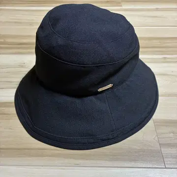 아시야 로사 블랑 플레인 햇 사이즈 블랙 모자