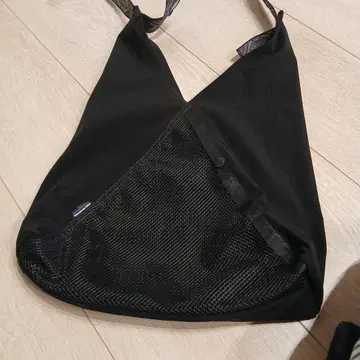 블랙 크로스 디자인 숄더백