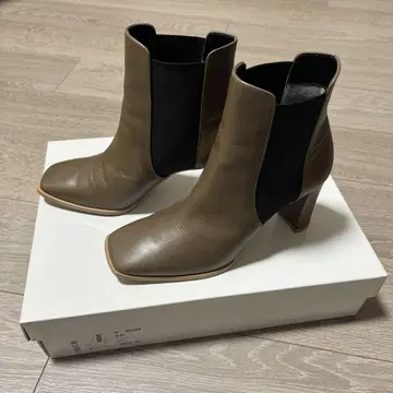 다이애나 가죽 사이드 고어 부츠 23.5cm