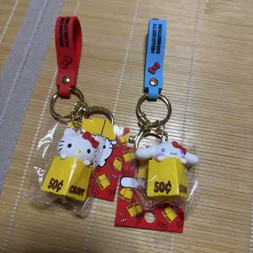 HELLO KITTY SANRIO 키티전 시나몬 롤 키링