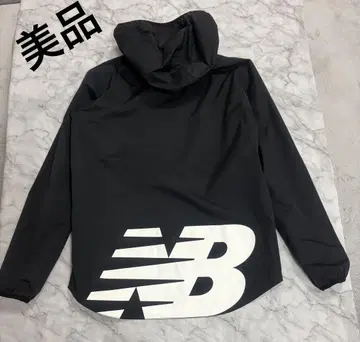 새상품급 new balance 뉴발란스 윈드브레이커 S 블랙