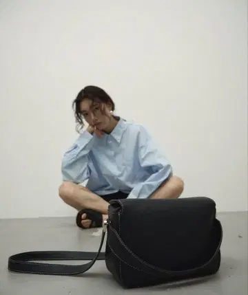 블랙 숄더백