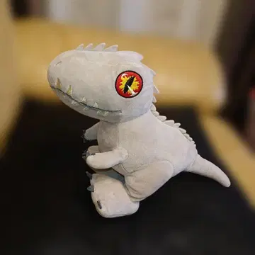 쥬라기 월드 공룡 봉제 인형 인도미누스 렉스 34cm