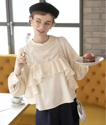 프릴 뷔스티에 레이어드 하이넥 볼륨 슬리브 블라우스