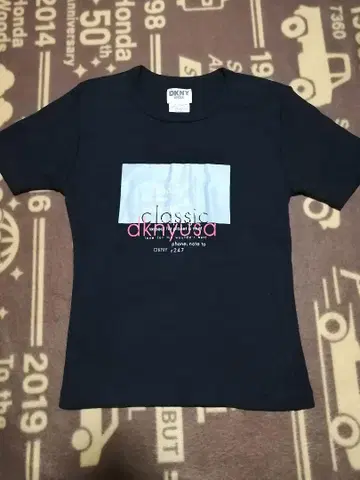 DKNY 블랙 컬러 T셔츠 크롭티 슬림핏 M 사이즈 90s 미국제
