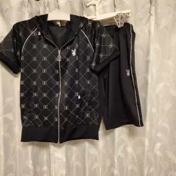 PLAY BOY 하프 팬츠 셋업