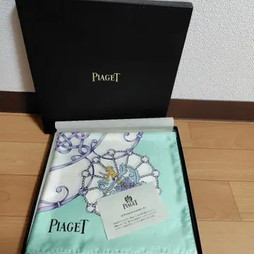 피아제 스카프 대형 실크 스카프