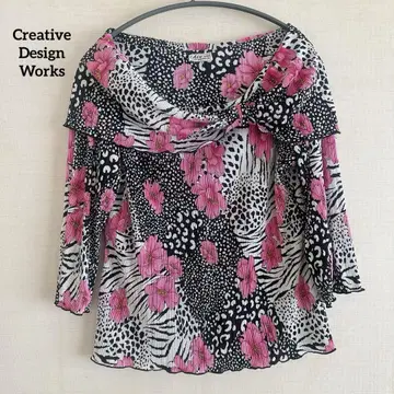 새상품급 Creative Design Works 오프숄더 긴팔 상의