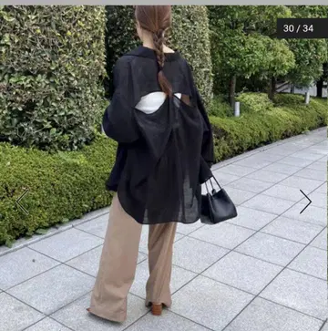 뒷 요크 슬릿 시어 셔츠 정가 6,380