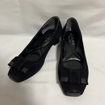 DIANA 다이애나 블랙 하이힐 펌프스 22.5