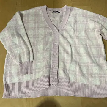 Heather 체크 무늬 핑크 계열 가디건