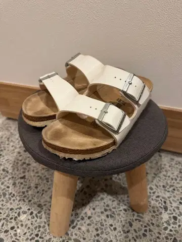 BIRKENSTOCK ARIZONA 애리조나 화이트 샌들 24cm