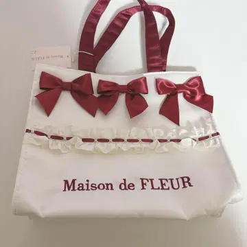 Maison de FLEUR 메종 드 플뢰르 가토 프레즈 스퀘어 토트