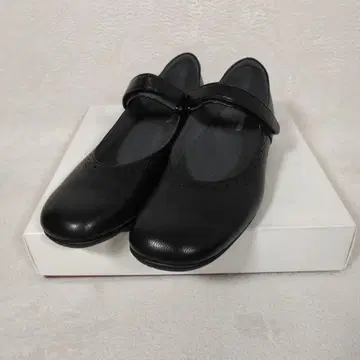 페달라 블랙 스트랩 마리네 신발
